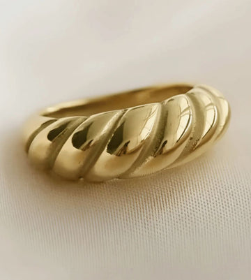 18K Gold Ring - Croissant Dôme