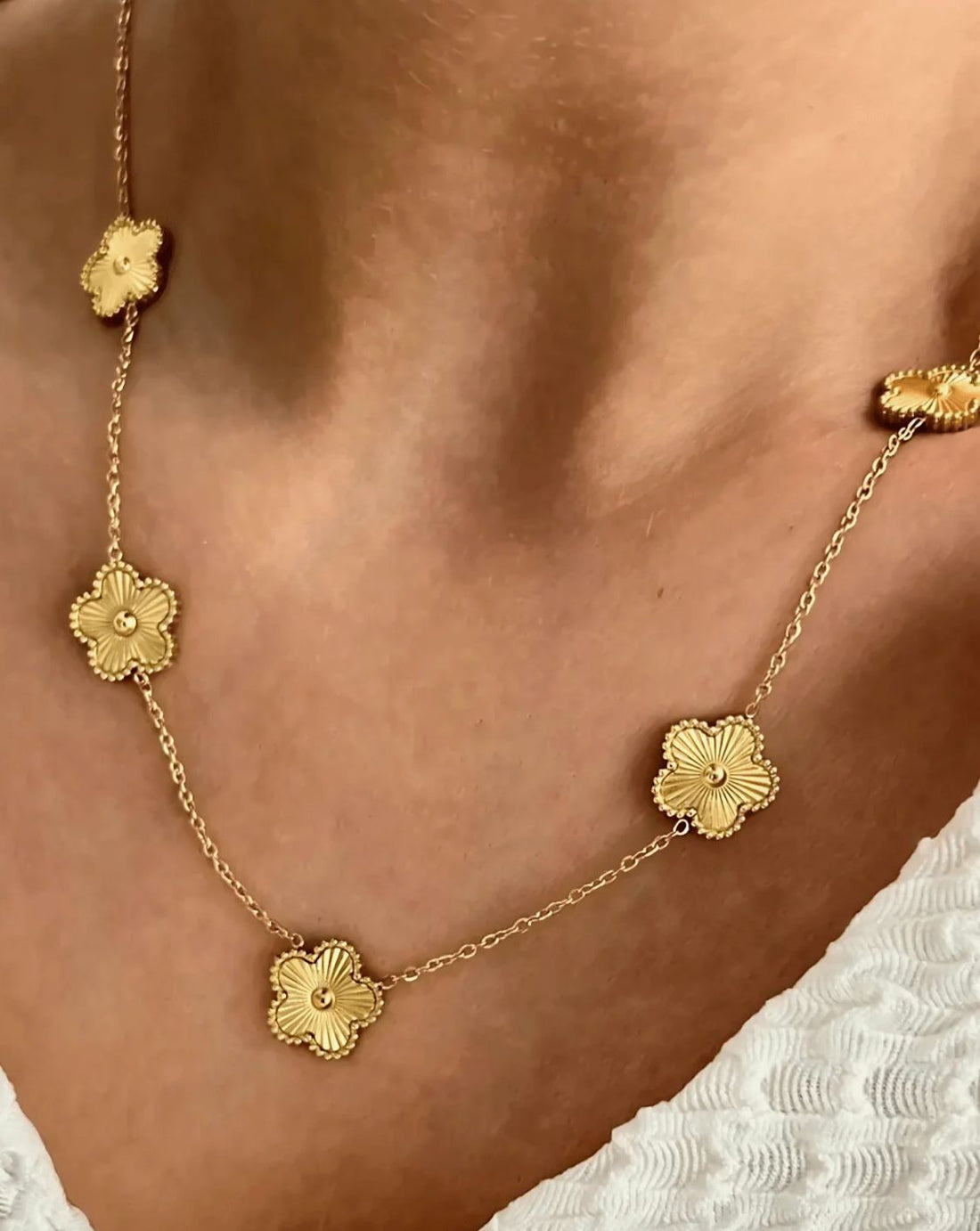 18K Gold Clover Chain Necklace