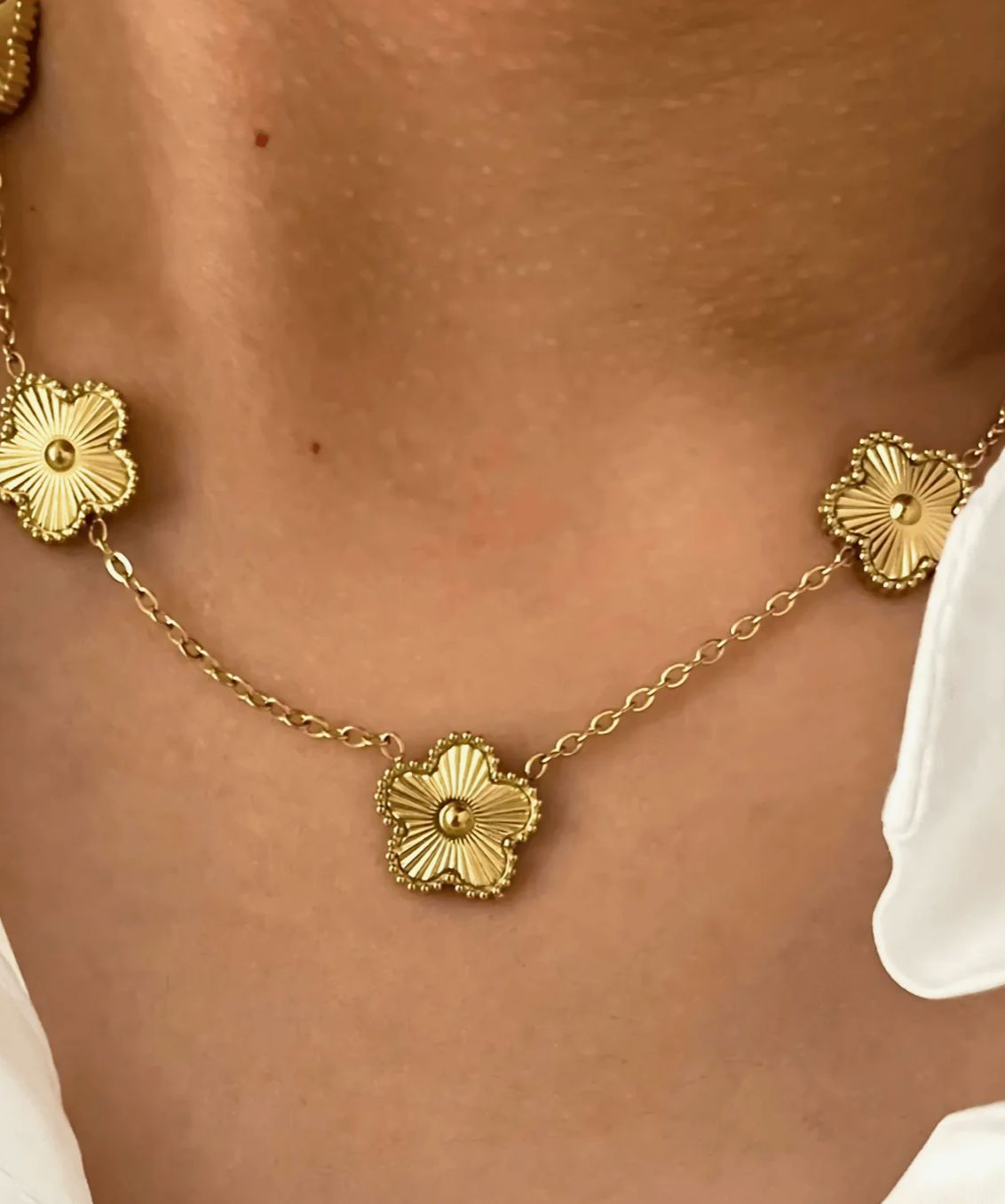 18K Gold Clover Chain Necklace