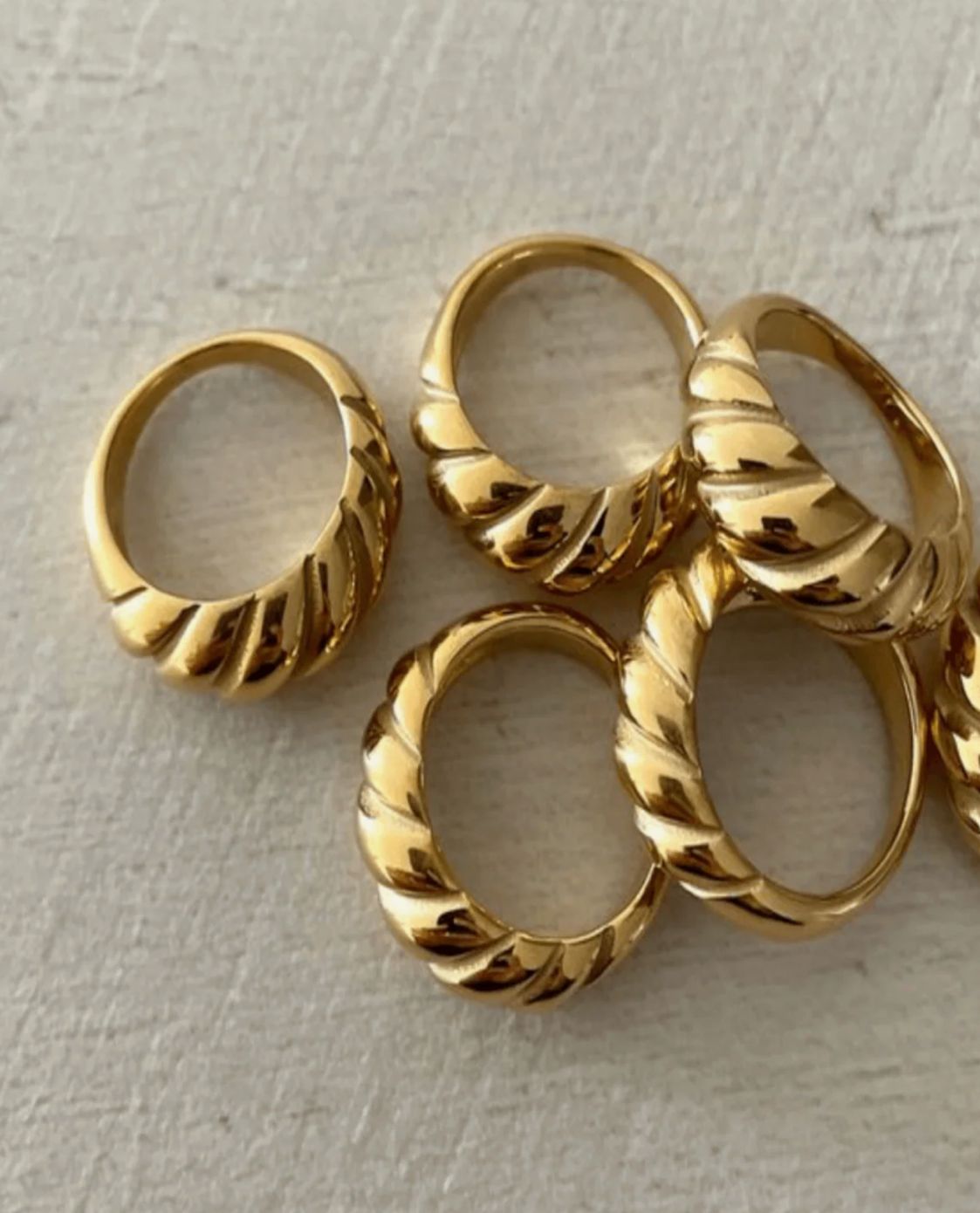 18K Gold Ring - Croissant Dôme